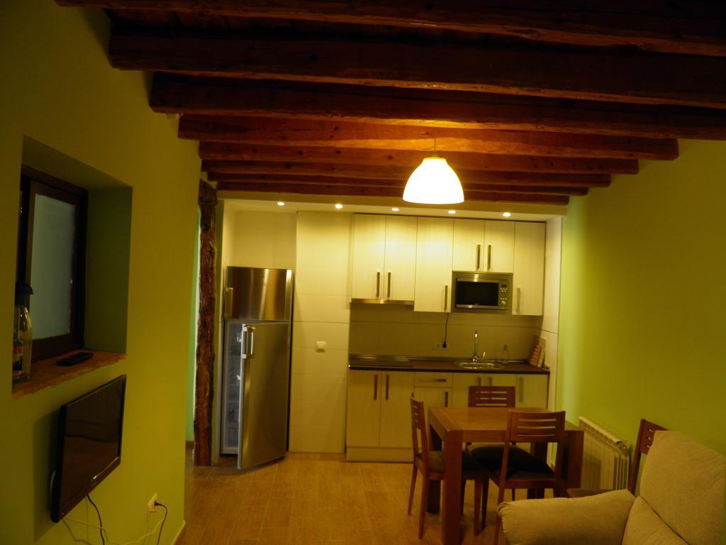 Apartamentos Turisticos Peñafiel Cameră foto
